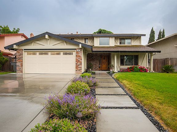 2nd image of 807 Saratoga Dr