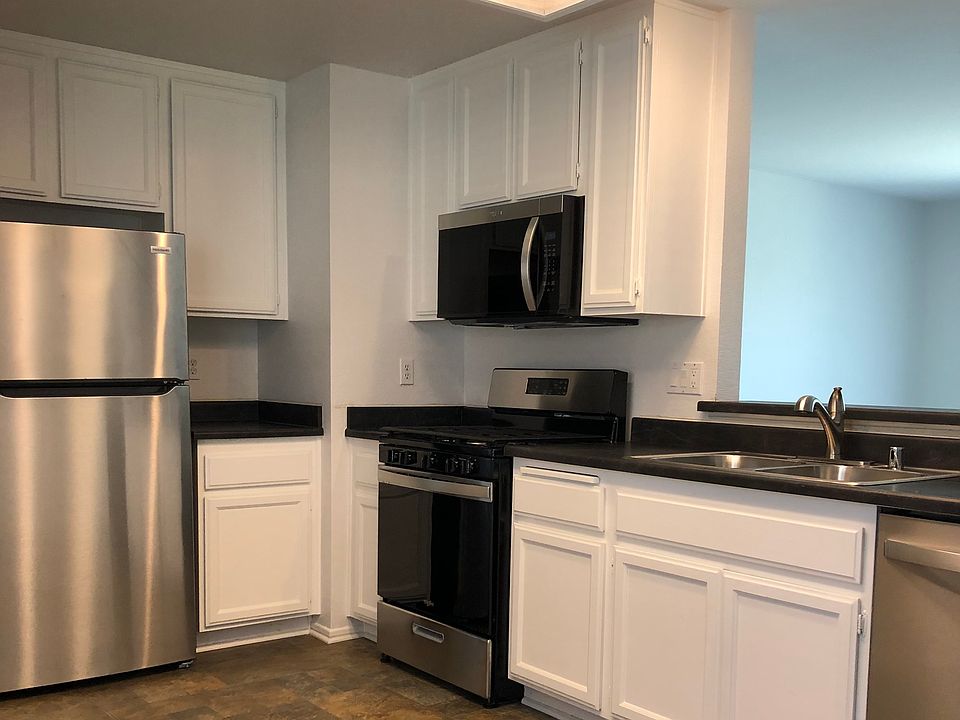 1st image of 1365 Crafton Ave APT 1086