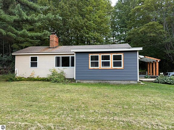5th image of 8299 W Walker Rd