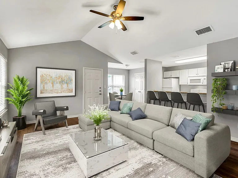 8720 Mansion Creek Cir — Photo 2