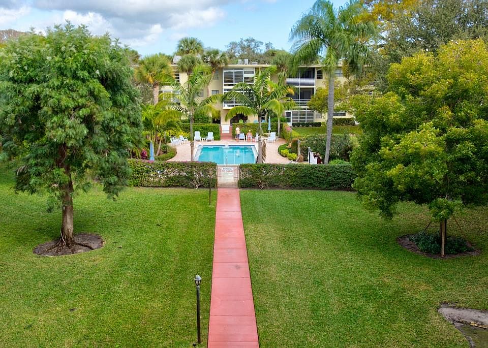 1st image of 1100 Ponce De Leon Cir