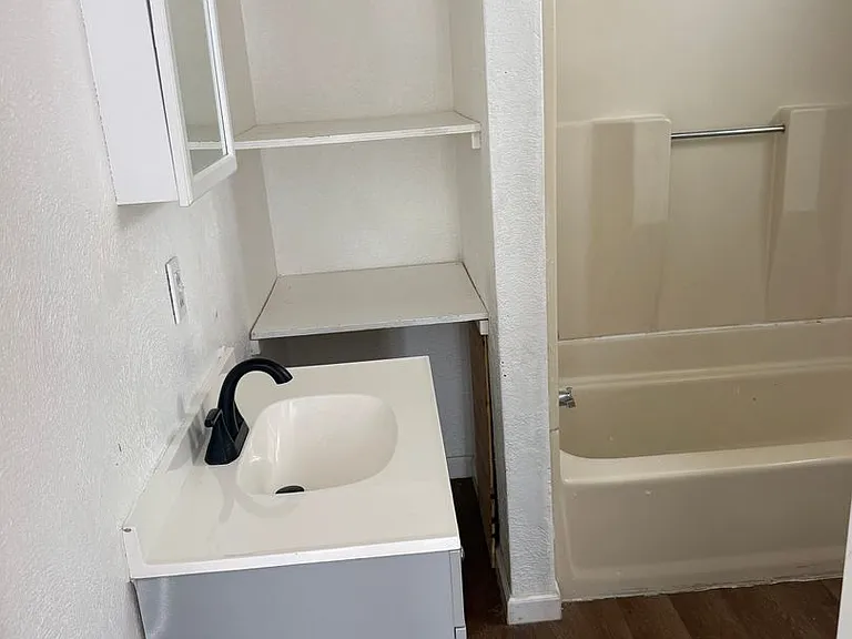 512 Carothers Ave — Photo 13