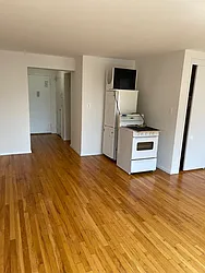 Rented by K & O Realty Associates Inc.