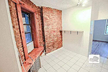 Rented by Jonis Realty