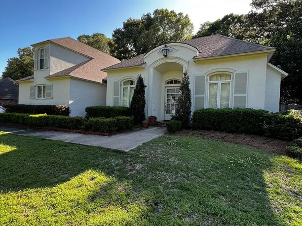 24 Fairway Dr, Natchez, MS 39120