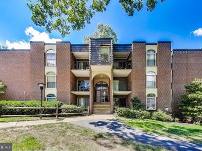 3328 Woodburn Village Dr APT 14, Annandale, VA, 22003
