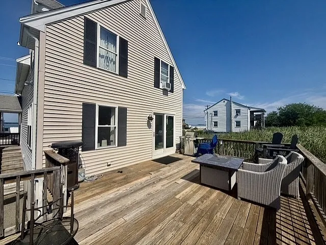 735 Sea St — Photo 24