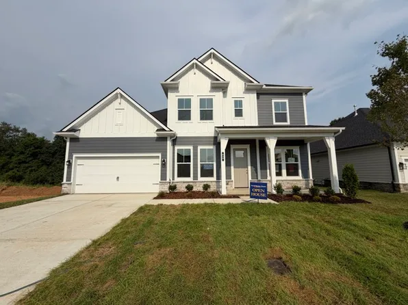 840 Drivers Cir, Columbia, TN 38401