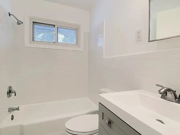 3044 Buchanan St NE — Photo 14