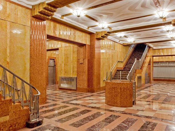 70 Pine St APT 2009