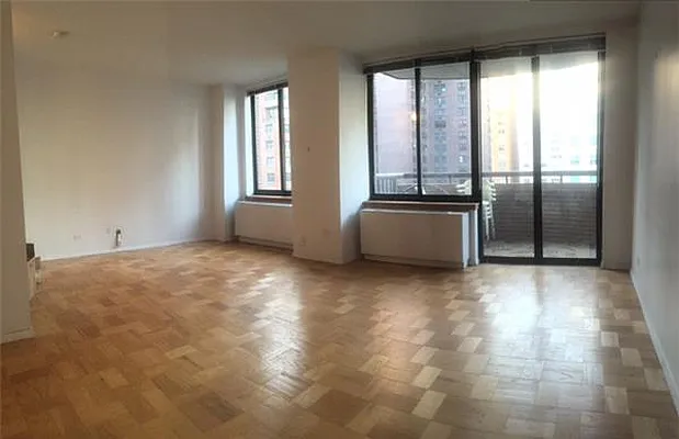 Rented by Sumitomo Real Estate Sales | media 53