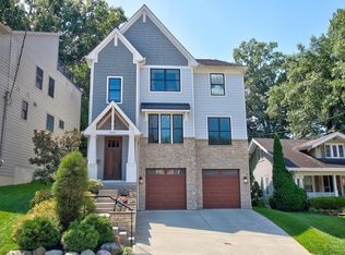 3549 Grandin Rd, Cincinnati, OH 45226