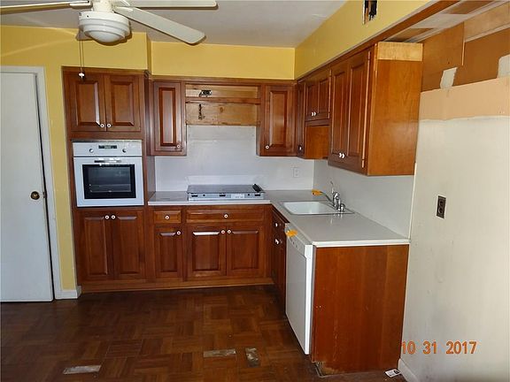 3rd image of 1355 Kearney Dr