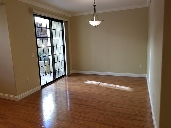 Dining Area/ door to patio