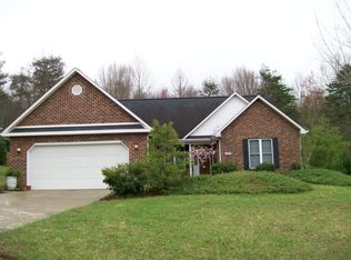 1555 Rosewalk Ln SE, Roanoke, VA 24014