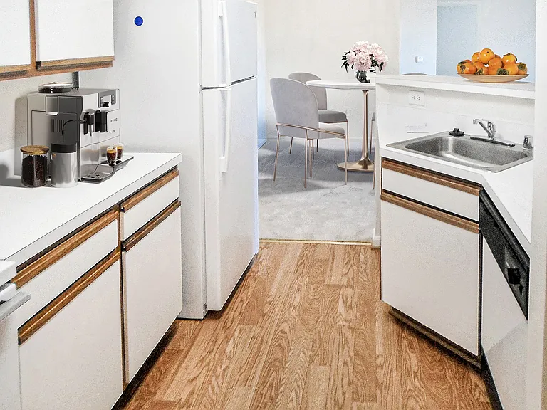 Highland Commons Apartments — Photo 17