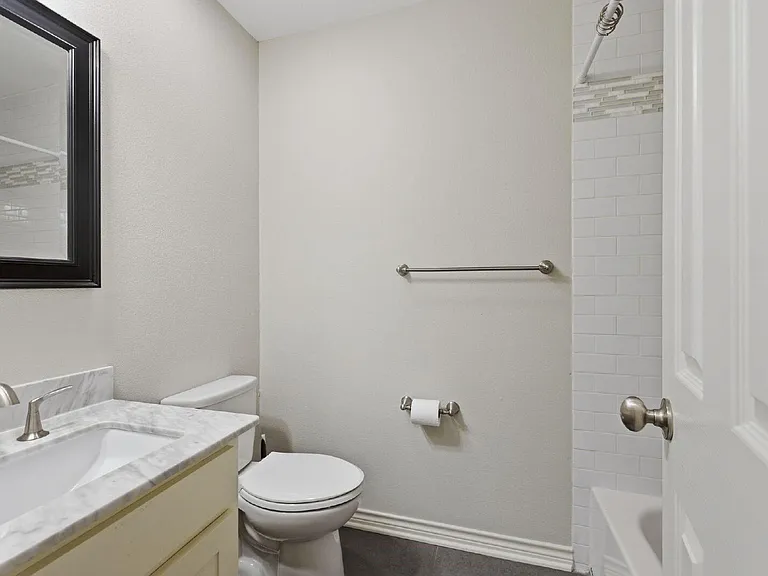 2725 Ryan Place Dr — Photo 24