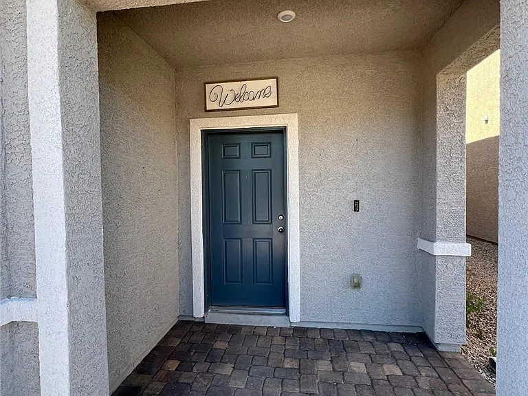 6071 Castle Gardens Ave — Photo 3