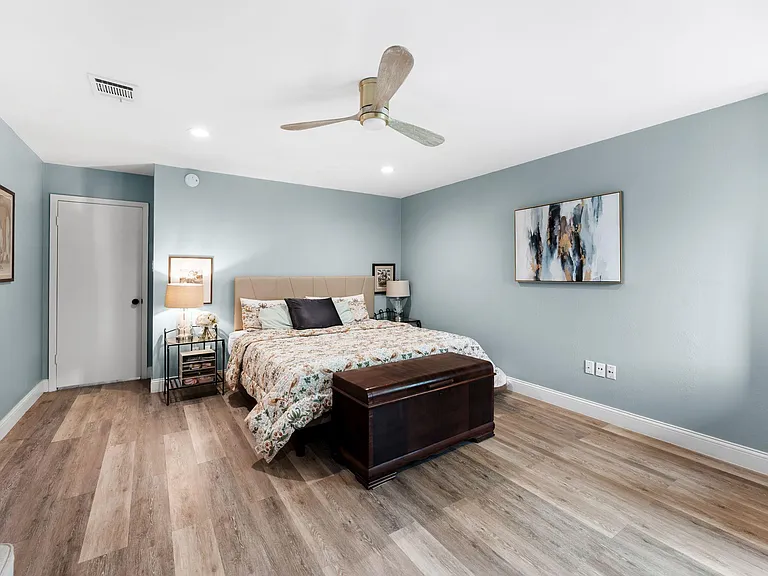 11600 Parkfield Dr — Photo 21