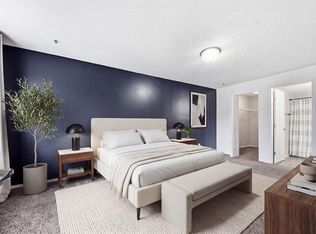 3208 SW Valleyview Park SE #208, Calgary, AB T2B3R6