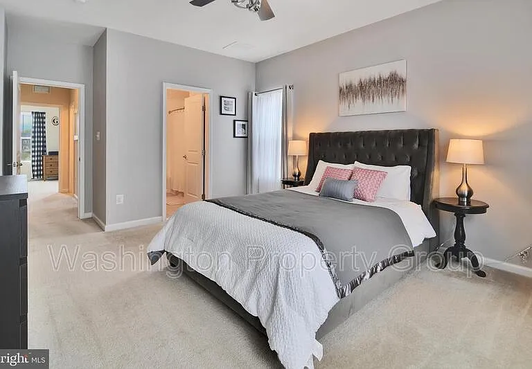 7905 Trailview Xing — Photo 22