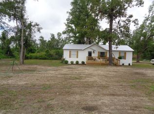 2147 Bethlehem Rd, Cottondale, FL 32431