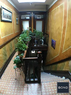 Rented by Bond New York | media 17