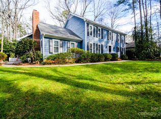 9541 Squirrel Hollow Ln, Charlotte, NC 28270