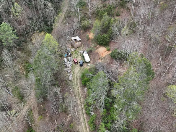 719 Simerly Creek Rd, Hampton, TN 37658