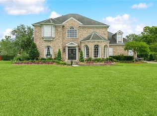 6 Shoal Creek Dr, New Orleans, LA 70131