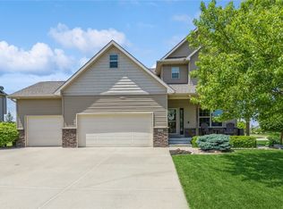 2330 SE Florence Dr, Waukee, IA 50263