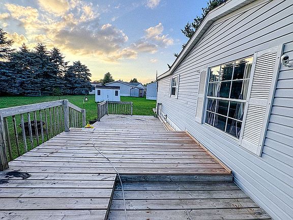 3rd image of 1161 Alberta Pl