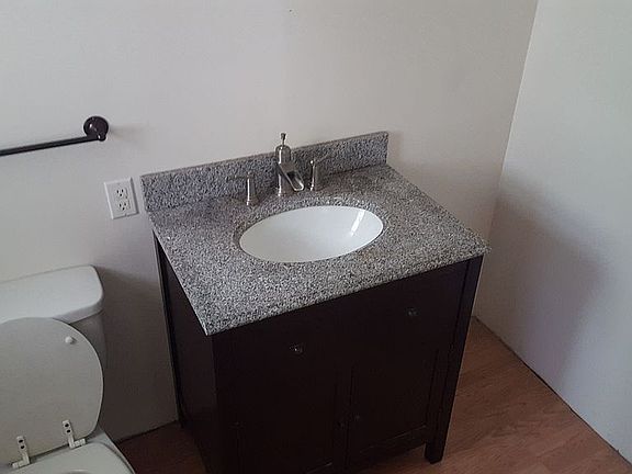 3rd image of 121 W Hillcrest Ave