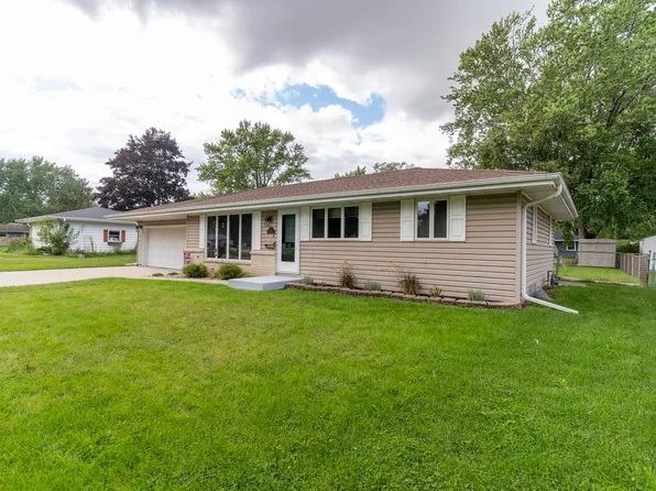 2711 Rutledge Ave, Janesville, WI 53545