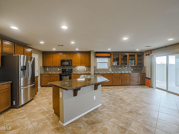 4th image of 25630 N 121st Ln