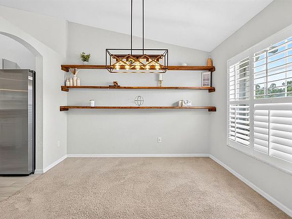 3rd image of 4394 Cuthbert Ave