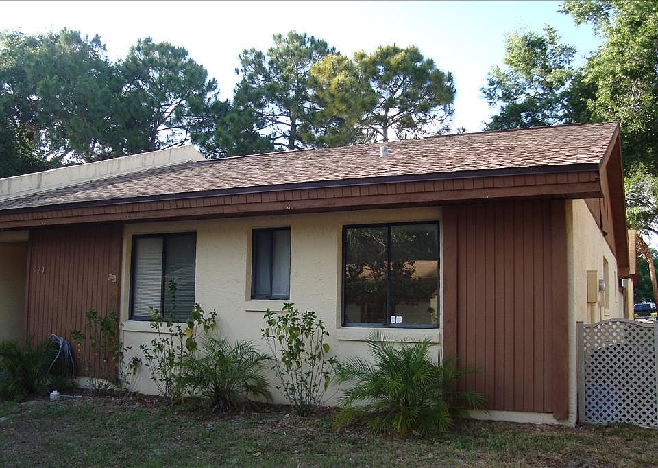 1st image of 521 Bristol Dr