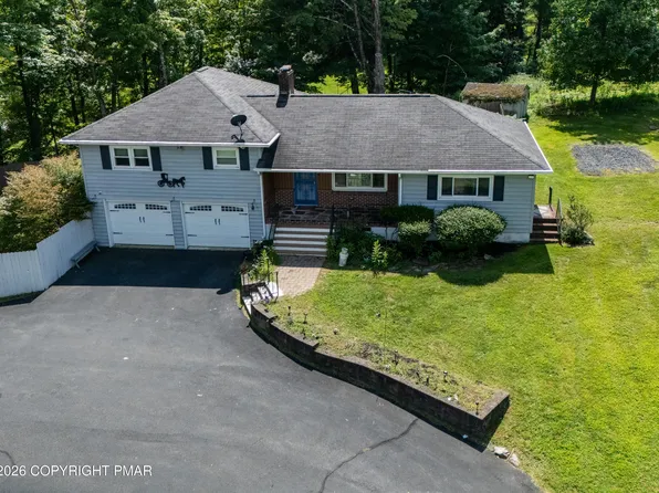 105 Vineyard Dr, Stroudsburg, PA 18360