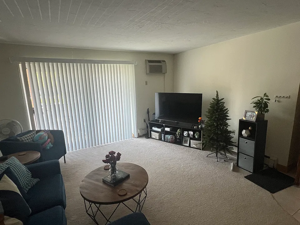 2340 Commonwealth Ave #24