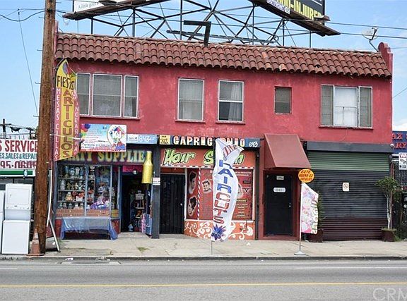 5th image of 841 W Florence Ave