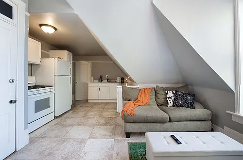 2757 Curtis St #4 Photo 1