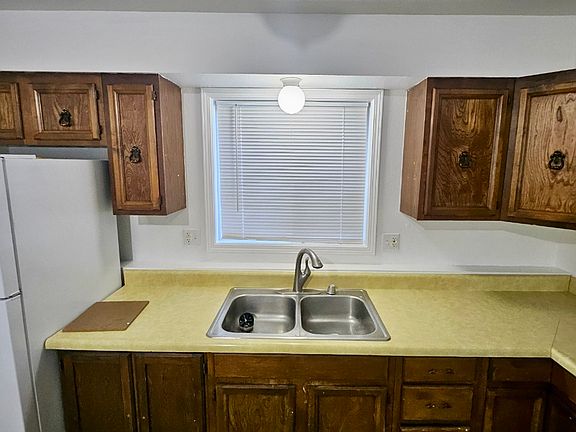 2nd image of 941 E 46th Ct #D
