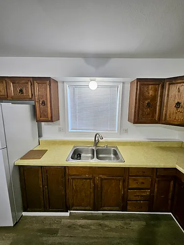 941 E 46th Ct #D Photo 1 941 E 46th Ct #D Photo 1
