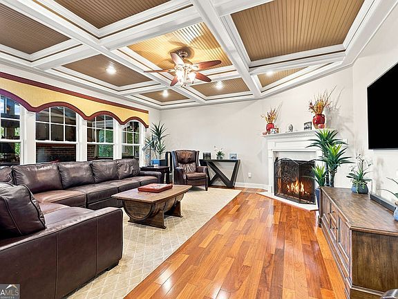 2nd image of 4505 Hedgewood Dr