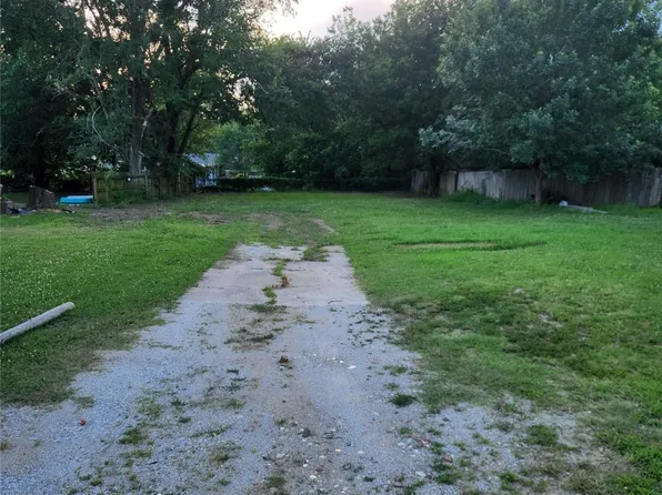 708 N 13th St, Collinsville, OK 74021