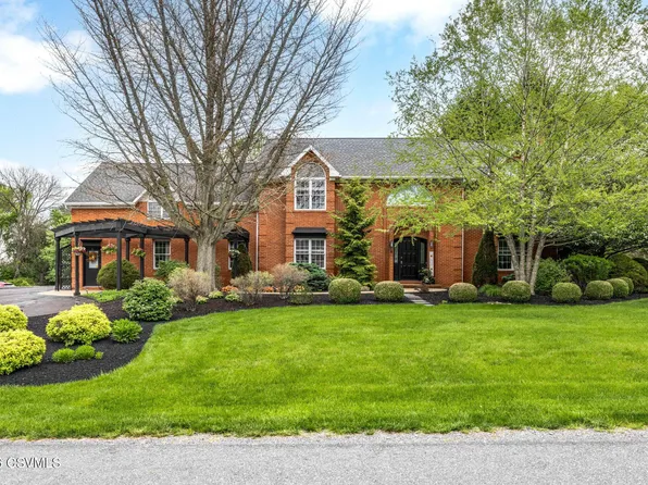 56 Edward Cir, Lewisburg, PA 17837