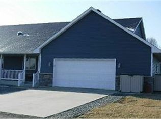 103 Traci Ln, Nicollet, MN 56074