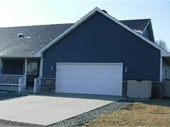 103 Traci Ln, Nicollet, MN 56074