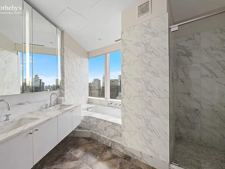 25 Columbus Cir #75CE — Photo 7