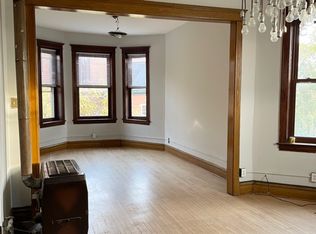 3639 W Wolfram St APT 2, Chicago, IL 60618